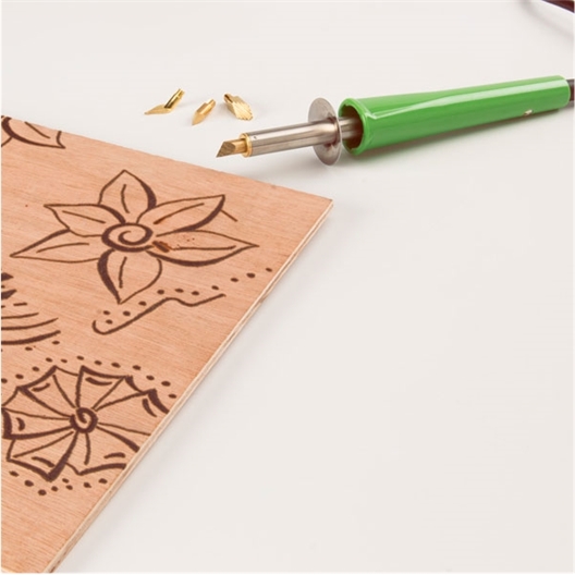 Pyrograveur avec 8 accessoires