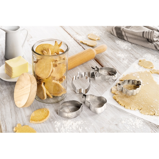 1 bocal et 6 emporte-pièces fruités