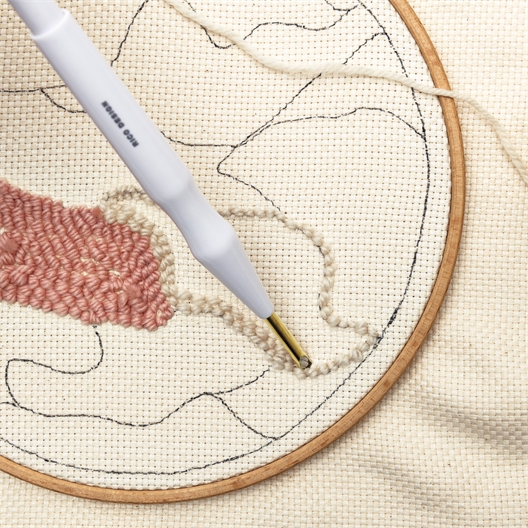 Poinçon à broder aiguille 19 cm