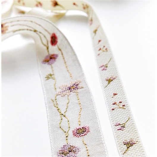 Livre de broderie transformation