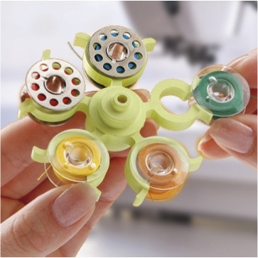 Tour de rangement pour cannettes de fils