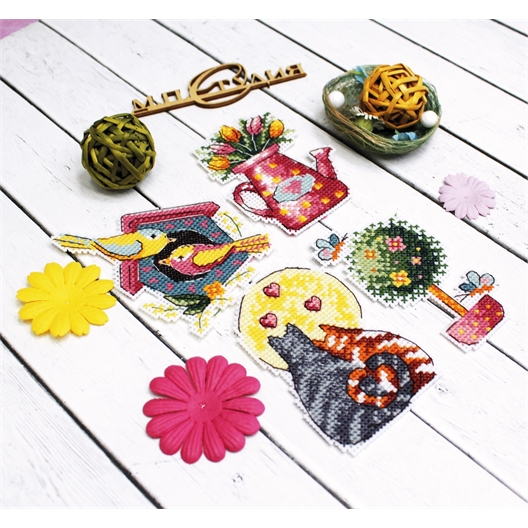 Lot de 4 magnets à broder