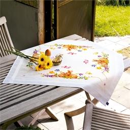 Chemin de table ou surnappe à broder Petits lapins