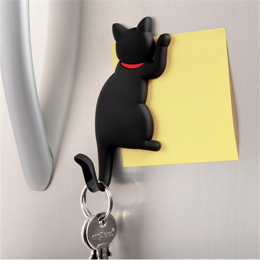 2 magnets crochet chats